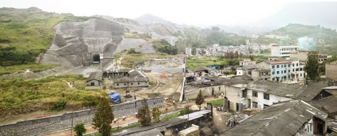 Stephen Wilkes, Three Gorges Dam at Yangtze River, Jiu Li Village, Sandouping, Y