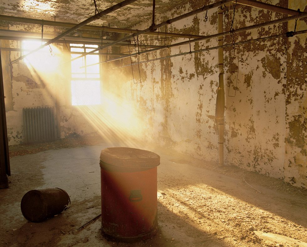 Stephen Wilkes, Linen room, Island 3 by 
